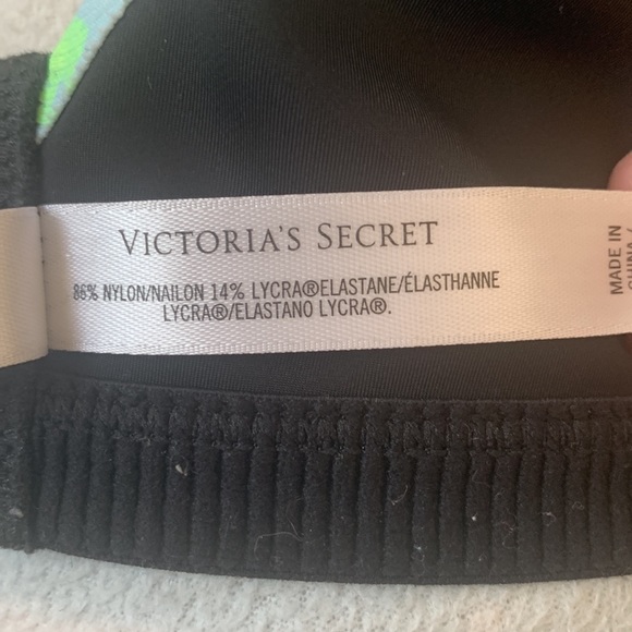 I am selling this bra because it’s took large for my breast - Picture 4 of 5